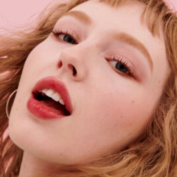 Benefit Gimme Brow + Volumizing Pencil Fiber Eyebrow Pencil- Mini - Picture 3 of 7